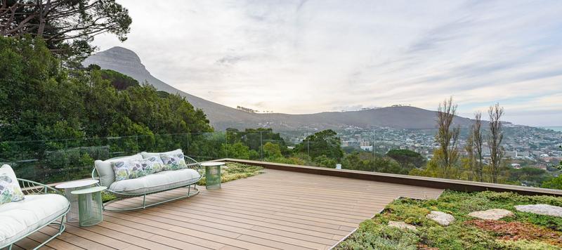 4 Bedroom Property for Sale in Higgovale Western Cape